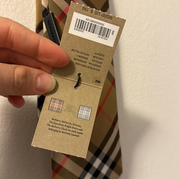 NWT Burberry classic check tie - Picture 2 of 5